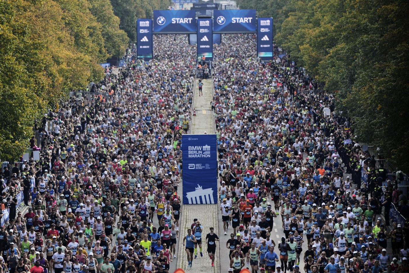Sabastian Sawe wins Berlin Marathon but his record attempt is foiled by unseasonable heat | iNFOnews.ca