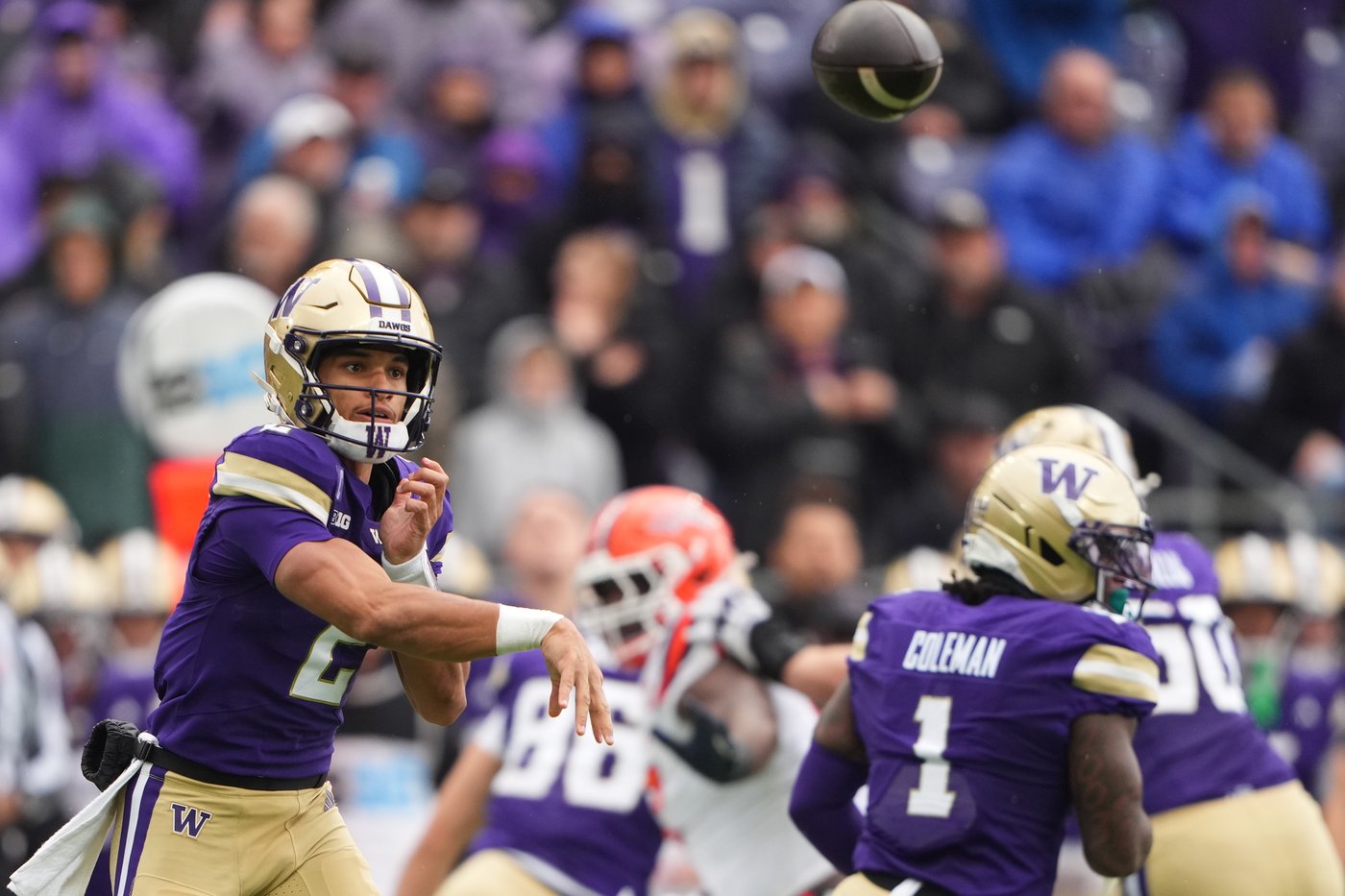 Denzel Boston’s big day helps Washington beat No. 23 Illinois and match its 2024 win total | iNFOnews.ca Denzel Boston’s big day helps Washington beat No. 23 Illinois and match its 2024 win total | iNFOnews.ca