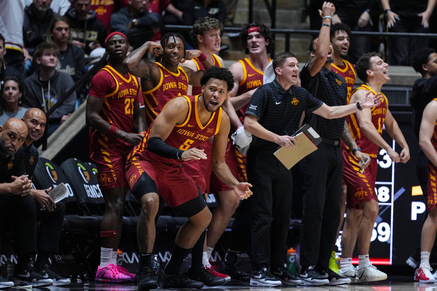 No. 10 Iowa State takes down No. 1 Purdue, 81-58 | iNFOnews.ca