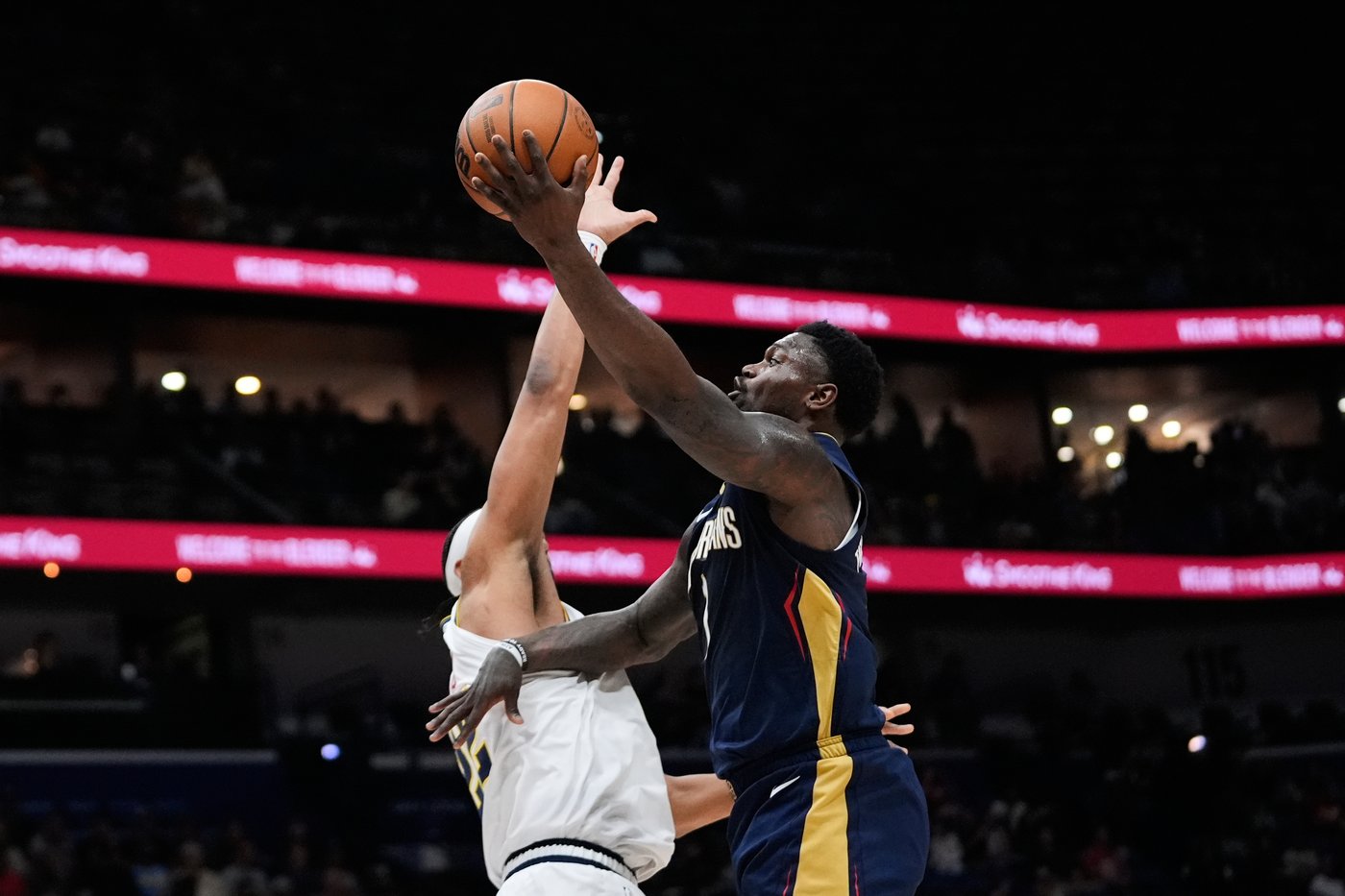 Jokic's triple-double and Watson's career-high 32 points push the Nuggets past the Pelicans, 125-118 | iNFOnews.ca