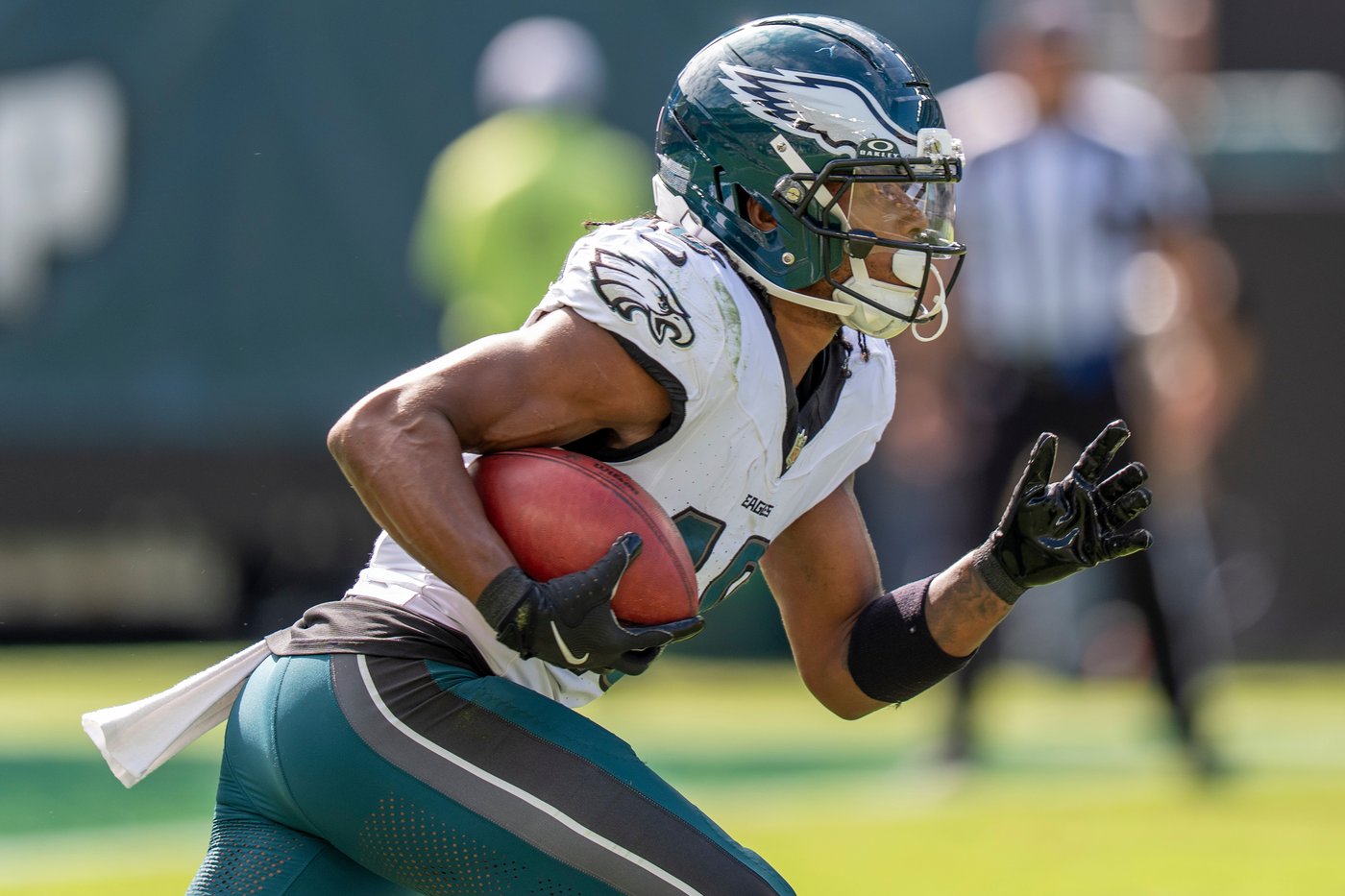 Jets agree to trade cornerback Michael Carter II to Eagles for wide receiver John Metchie III | iNFOnews.ca Jets agree to trade cornerback Michael Carter II to Eagles for wide receiver John Metchie III | iNFOnews.ca