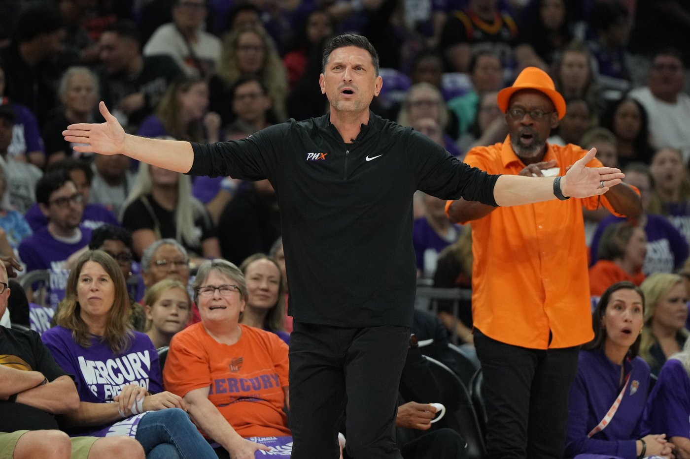 Phoenix Mercury coach Nate Tibbetts ejected from WNBA Finals Game 4 after heated argument | iNFOnews.ca Phoenix Mercury coach Nate Tibbetts ejected from WNBA Finals Game 4 after heated argument | iNFOnews.ca