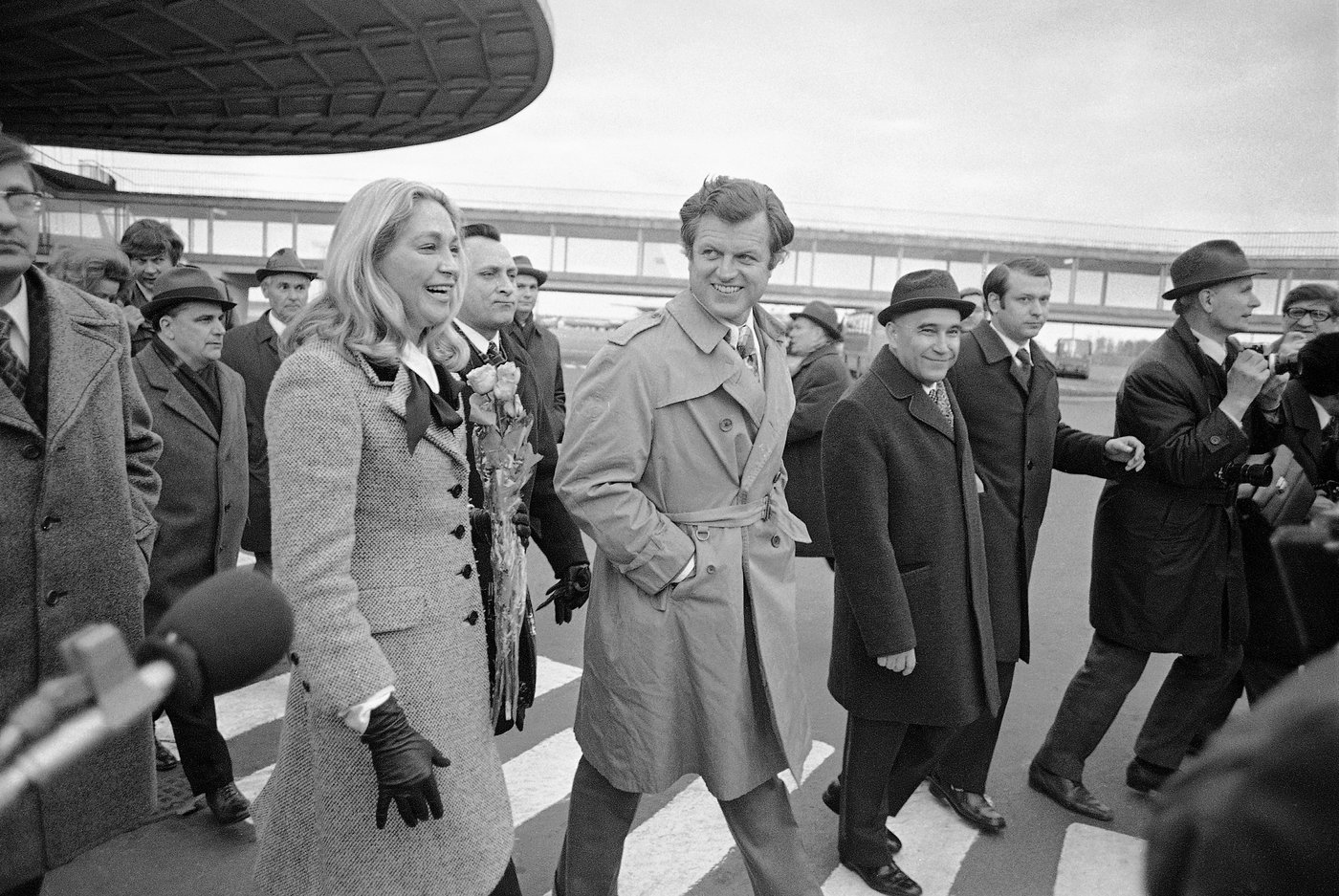 Joan Kennedy, first wife of Sen. Edward Kennedy, has died | iNFOnews.ca