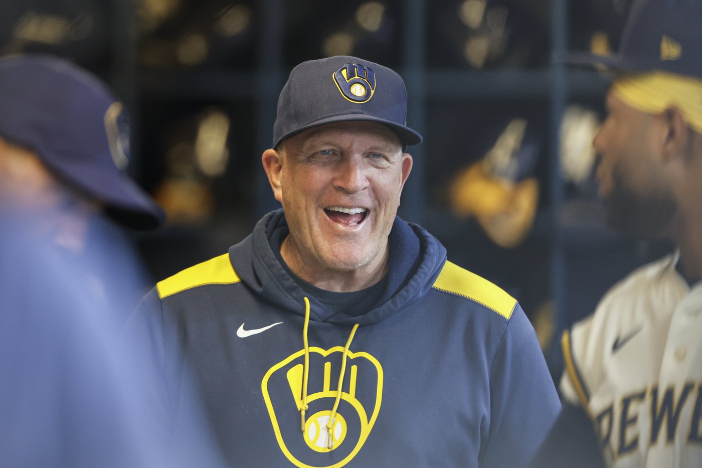 Counsell leads Cubs into NLDS against the Brewers, his former team, and Murphy, his old bench coach | iNFOnews.ca