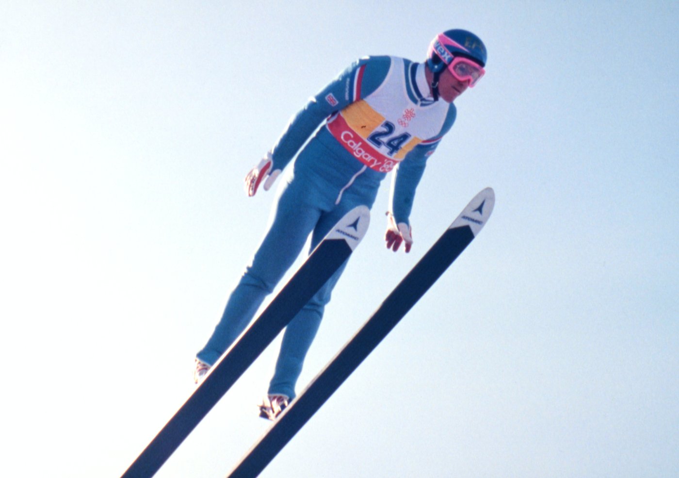 Stage jitters replace fear of falling in ‘Eddie the Eagle’s’ latest act | iNFOnews.ca