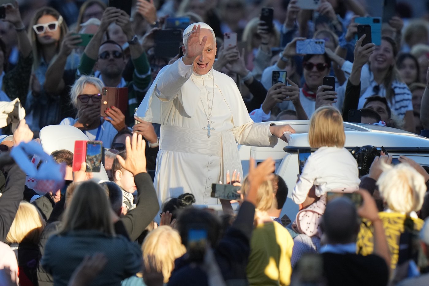 Pope Leo XIV to visit Turkey and Lebanon on first foreign trip, says he'll bring message of peace | iNFOnews.ca