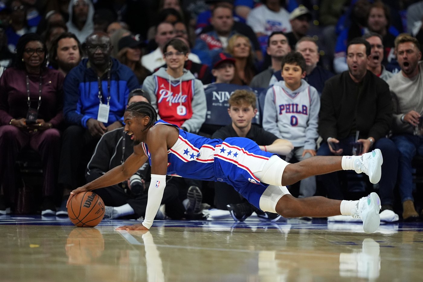 Quentin Grimes' clutch 3-pointer lifts 76ers to 125-121 win over Hornets in home opener | iNFOnews.ca Quentin Grimes' clutch 3-pointer lifts 76ers to 125-121 win over Hornets in home opener | iNFOnews.ca