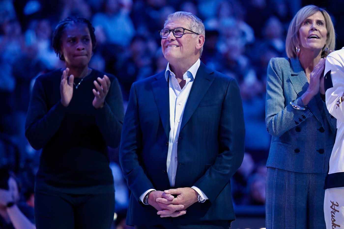 Fudd, Strong lead UConn past Florida State after unveiling the 2024-25 national championship banner | iNFOnews.ca
