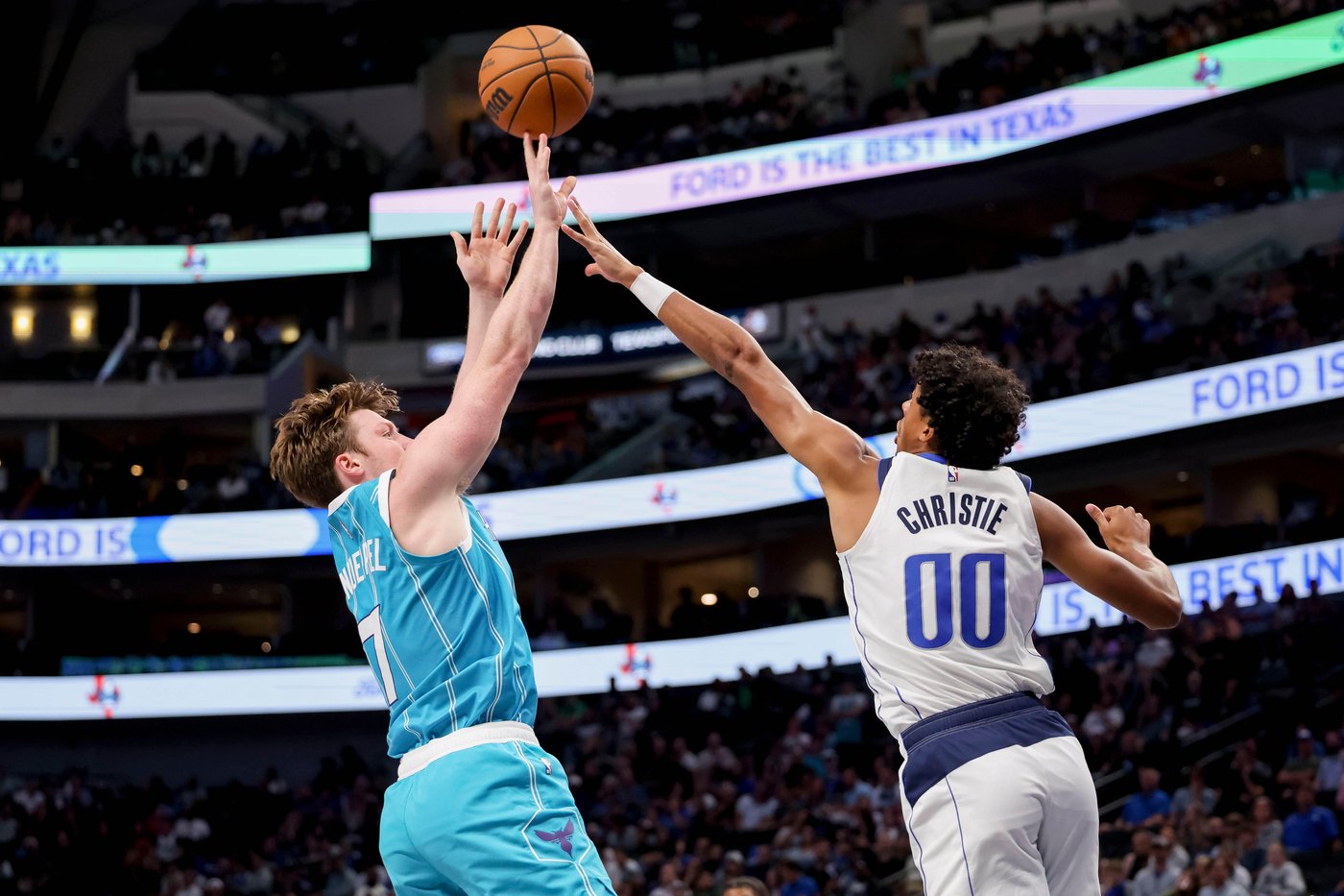 LaMelo Ball, Hornets look to stay healthy, reach playoffs for first time in 10 seasons | iNFOnews.ca