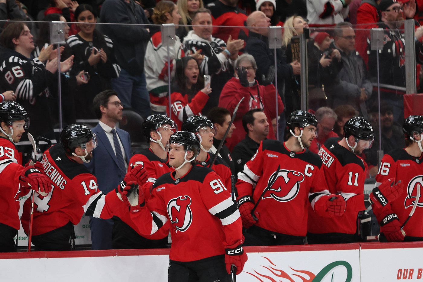Hall has goal and assist as Hurricanes beat Devils 3-1 to snap 3-game losing streak | iNFOnews.ca Hall has goal and assist as Hurricanes beat Devils 3-1 to snap 3-game losing streak | iNFOnews.ca