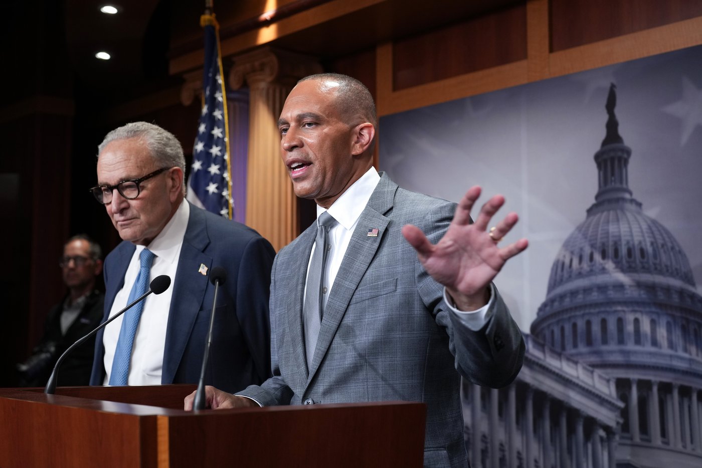 The Latest: Congressional leaders meet with Trump as possible government shutdown looms | iNFOnews.ca
