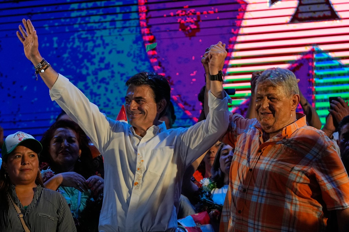 After years of socialist rule, Bolivia’s presidential runoff tests how far and fast it veers right | iNFOnews.ca After years of socialist rule, Bolivia’s presidential runoff tests how far and fast it veers right | iNFOnews.ca