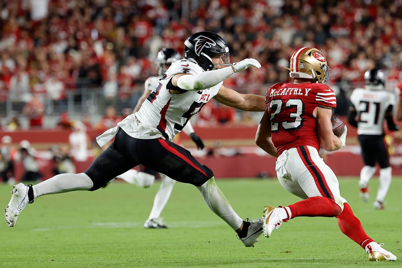 Christian McCaffrey's 200-yard game from scrimmage powers 49ers past Falcons 20-10 | iNFOnews.ca Christian McCaffrey's 200-yard game from scrimmage powers 49ers past Falcons 20-10 | iNFOnews.ca