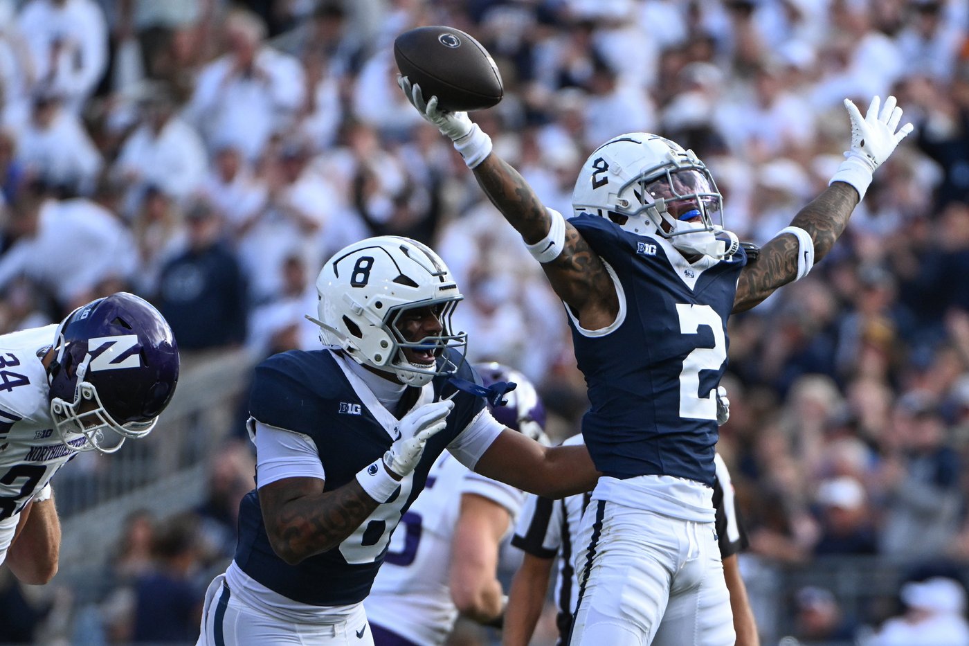 Komolafe scores late, leads Northwestern to 22-21 win over Penn State | iNFOnews.ca