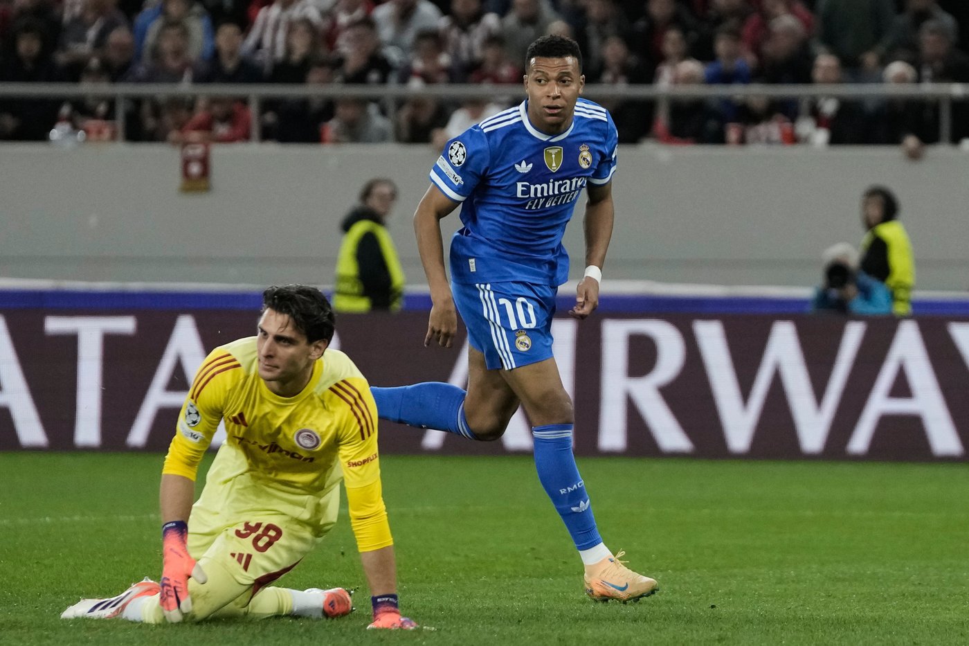 Mbappé scores hat trick in 7 minutes in Real Madrid's Champions League game vs. Olympiakos | iNFOnews.ca