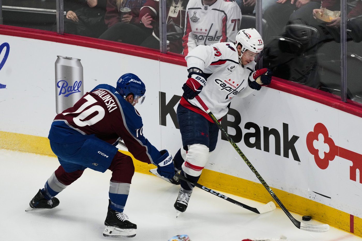 Avalanche reward defenseman Sam Malinski's breakout season with a 4-year extension | iNFOnews.ca