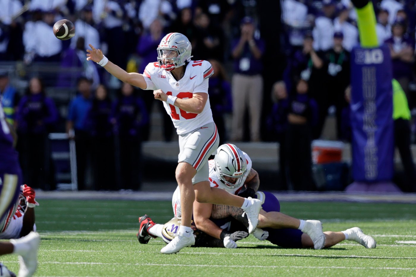 No. 1 Ohio State pulls away to beat Washington 24-6 | iNFOnews.ca