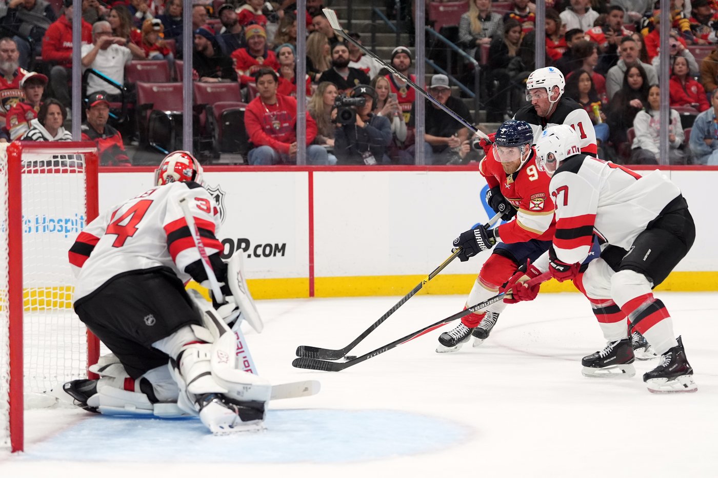 Sergei Bobrovsky gets the shutout, Panthers honor Jeff Petry and then top Devils 1-0 | iNFOnews.ca
