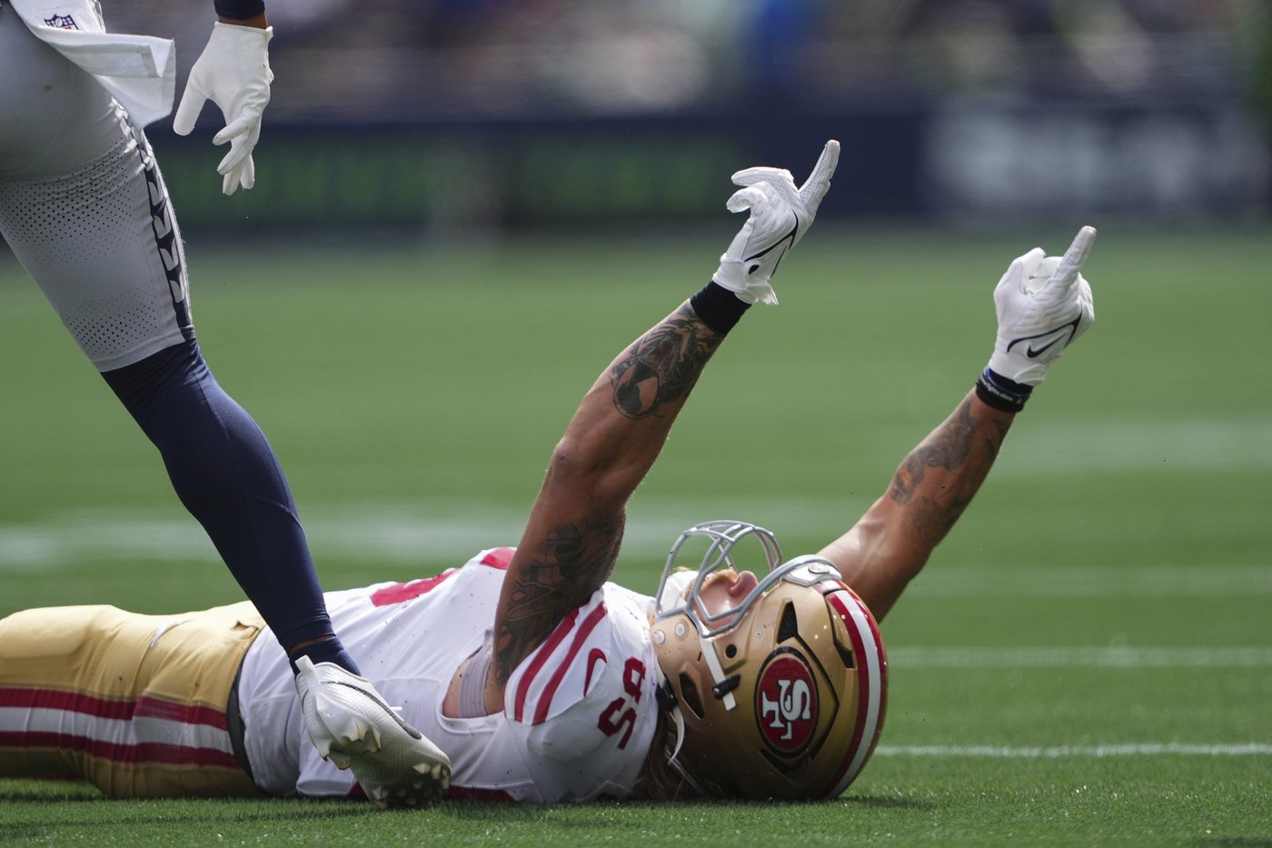 49ers tight end George Kittle suffers hamstring injury vs. Seahawks and will have MRI | iNFOnews.ca 49ers tight end George Kittle suffers hamstring injury vs. Seahawks and will have MRI | iNFOnews.ca