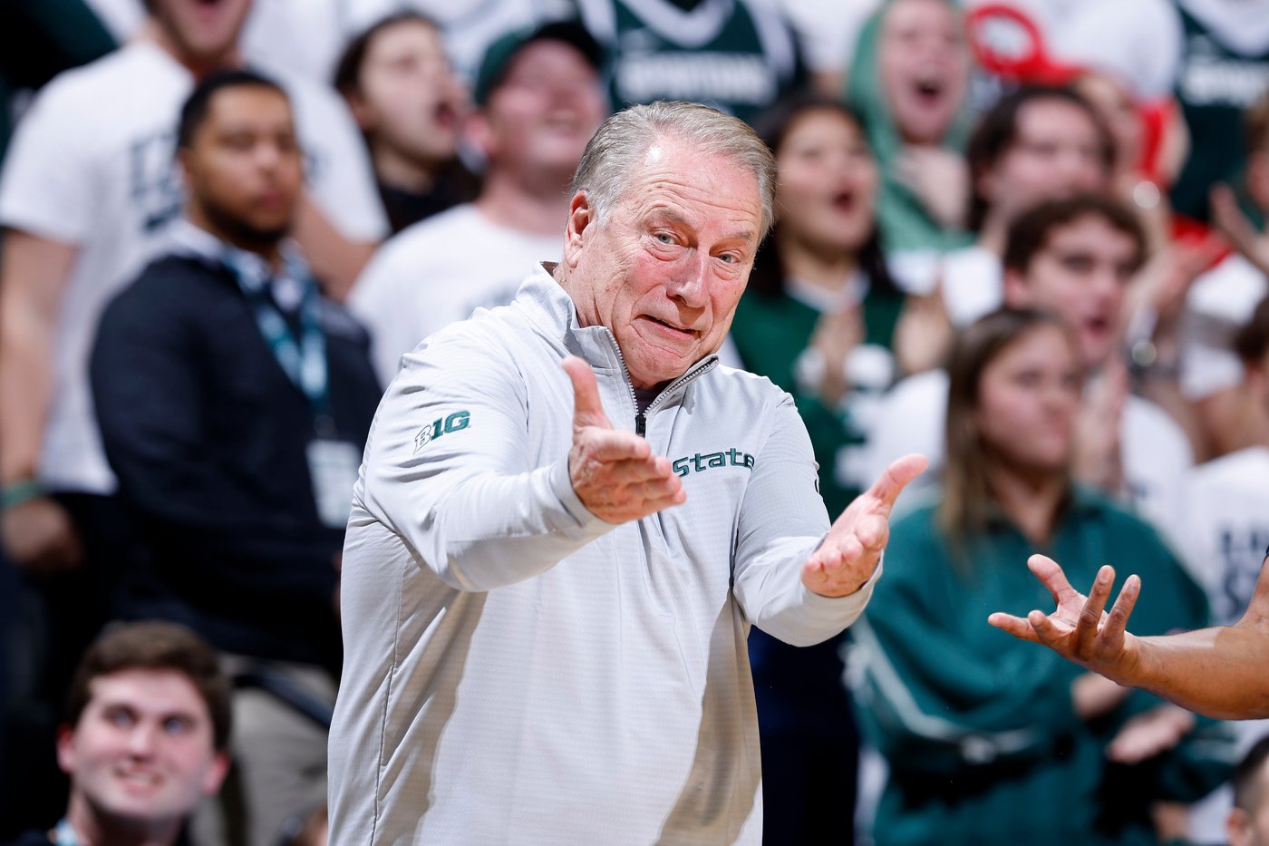No. 7 Michigan St beats Iowa 71-52 to open defense of Big Ten title | iNFOnews.ca