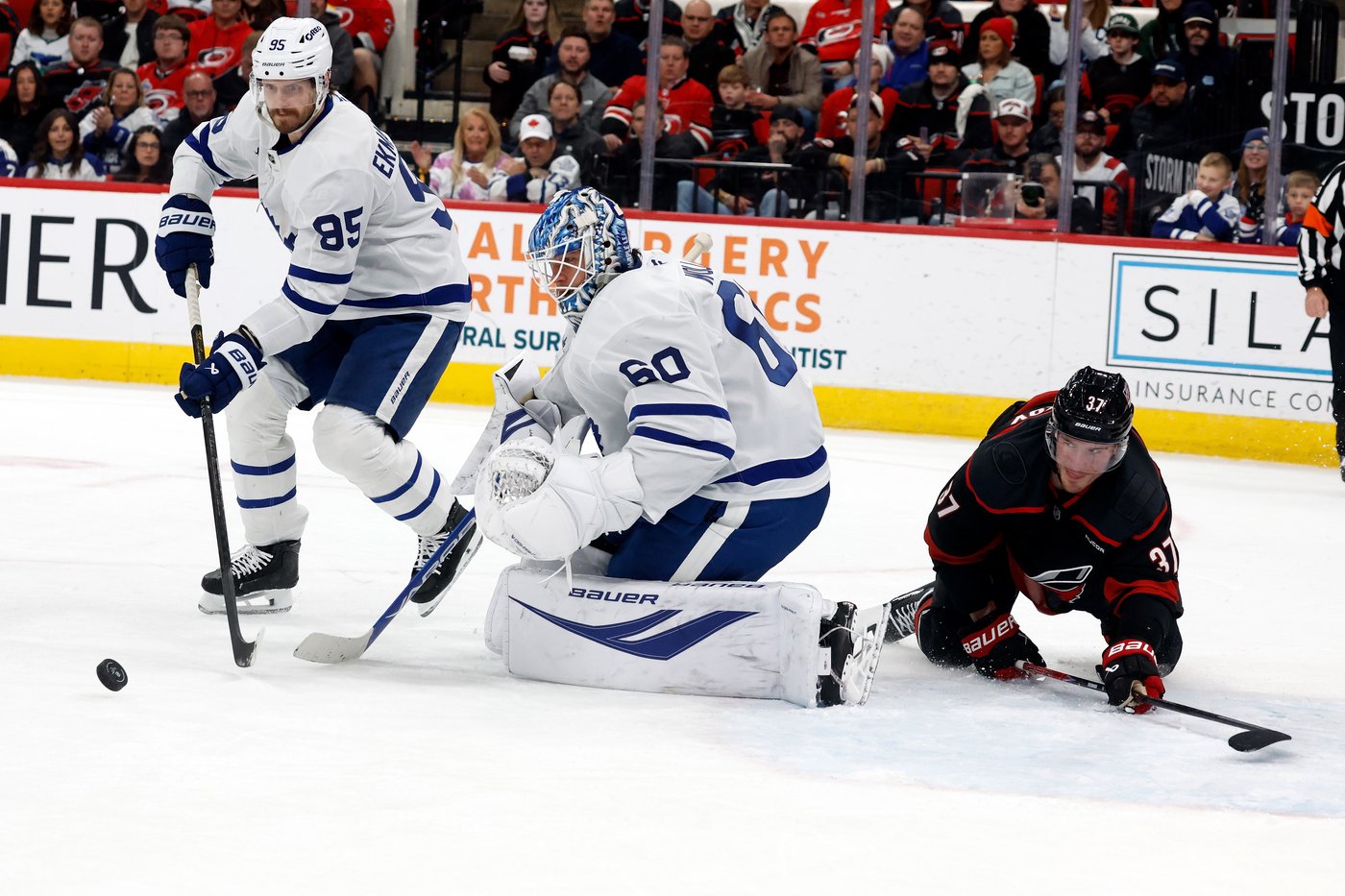 Maple Leafs goaltender Joseph Woll expected to miss a week with lower-body injury | iNFOnews.ca
