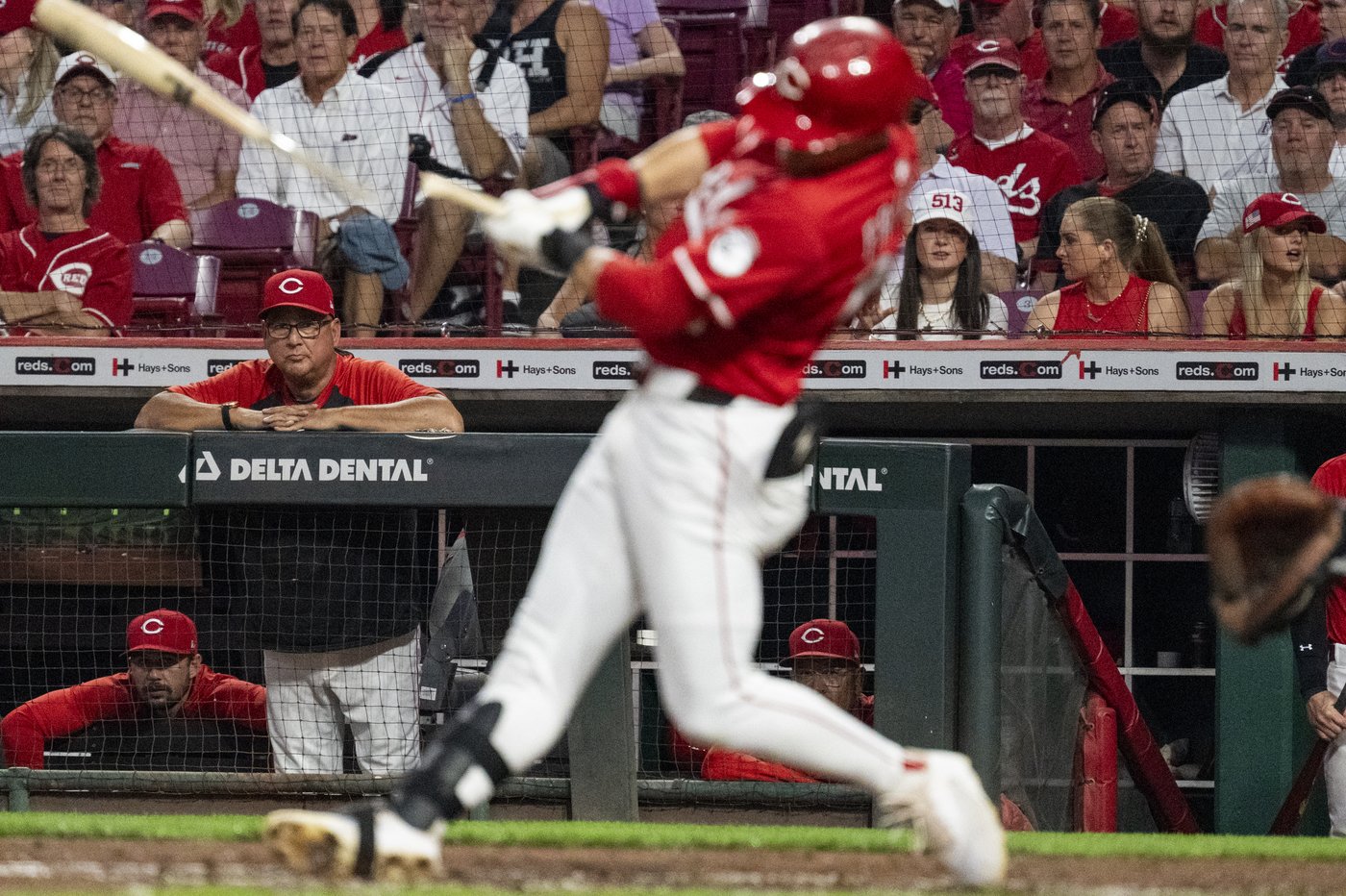Hunter Greene tosses first career complete game as wild-card chasing Reds blank Cubs 1-0 | iNFOnews.ca