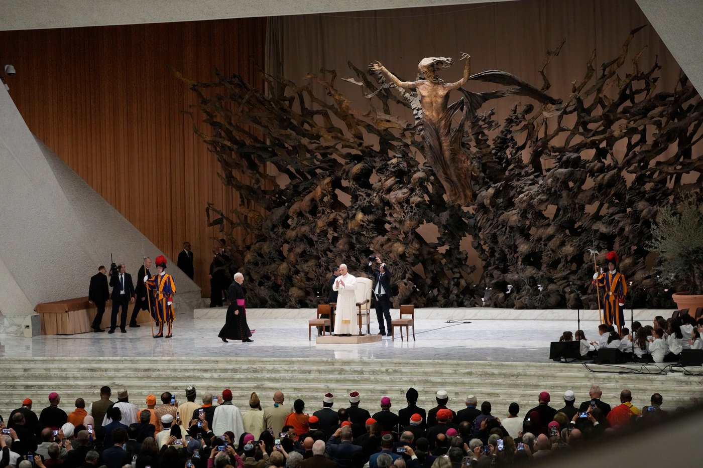 Pope reaffirms dialogue with Jews as he marks 60th anniversary of a key document | iNFOnews.ca Pope reaffirms dialogue with Jews as he marks 60th anniversary of a key document | iNFOnews.ca