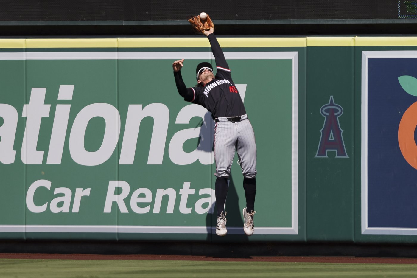 Neto and Trout lead Angels to 4-3 win over Twins | iNFOnews.ca
