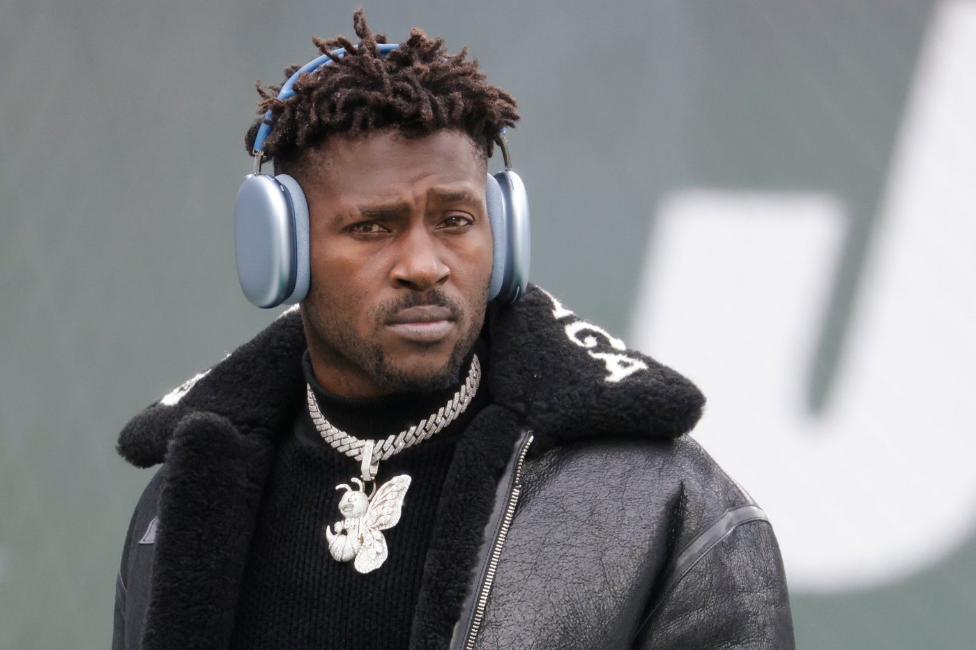 Ex-NFL star Antonio Brown pleads not guilty to attempted murder charge stemming from Miami shooting | iNFOnews.ca