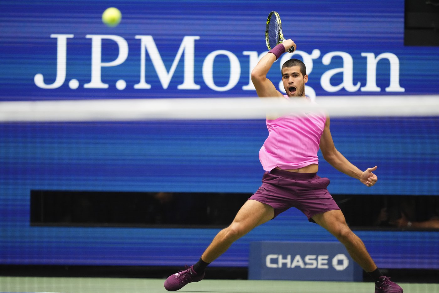 Alcaraz defeats Djokovic to reach the men's finals and other US Open match highlights in photos | iNFOnews.ca