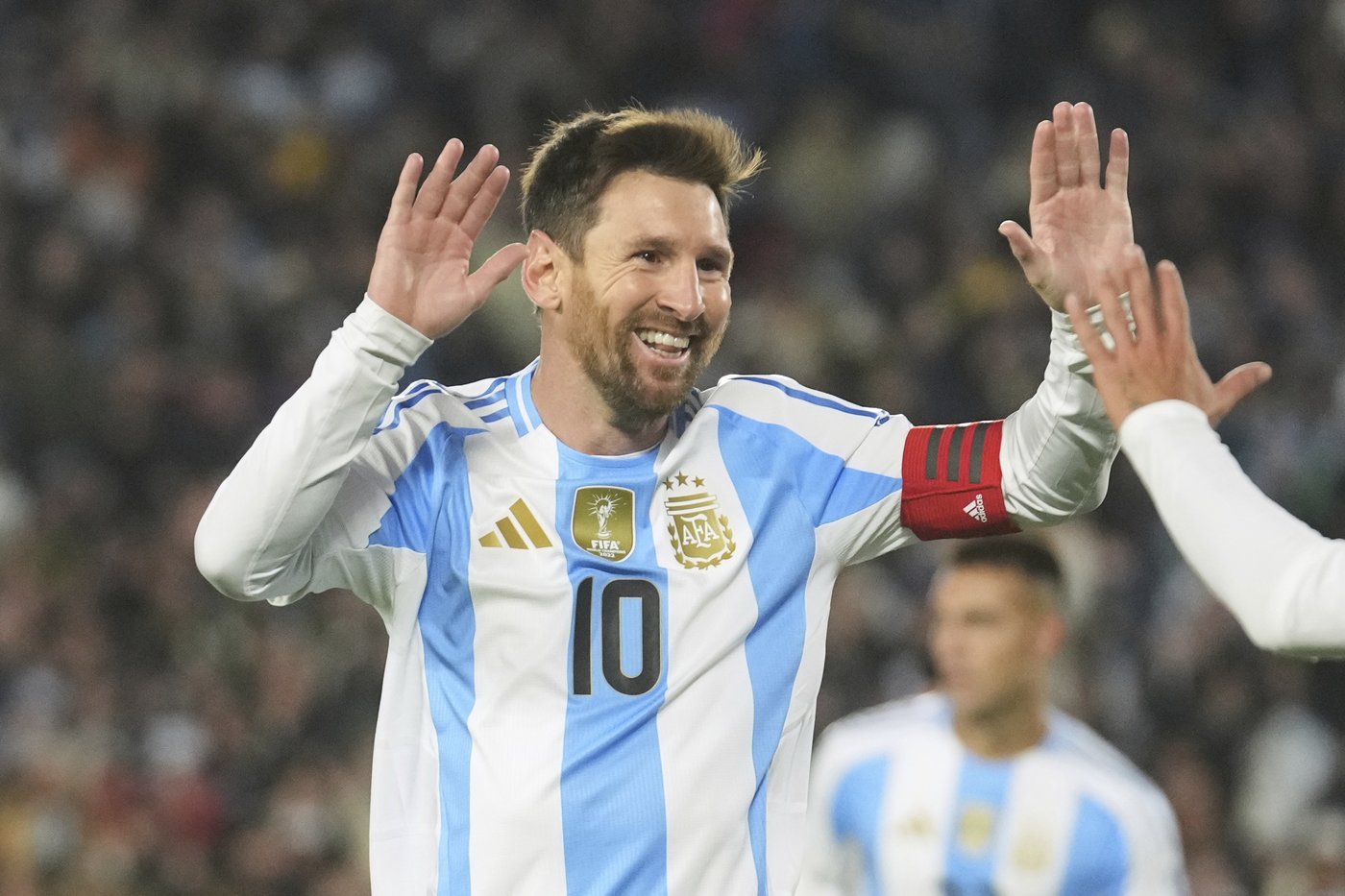 Lionel Messi scores twice in an emotional home farewell for Argentina | iNFOnews.ca Lionel Messi scores twice in an emotional home farewell for Argentina | iNFOnews.ca