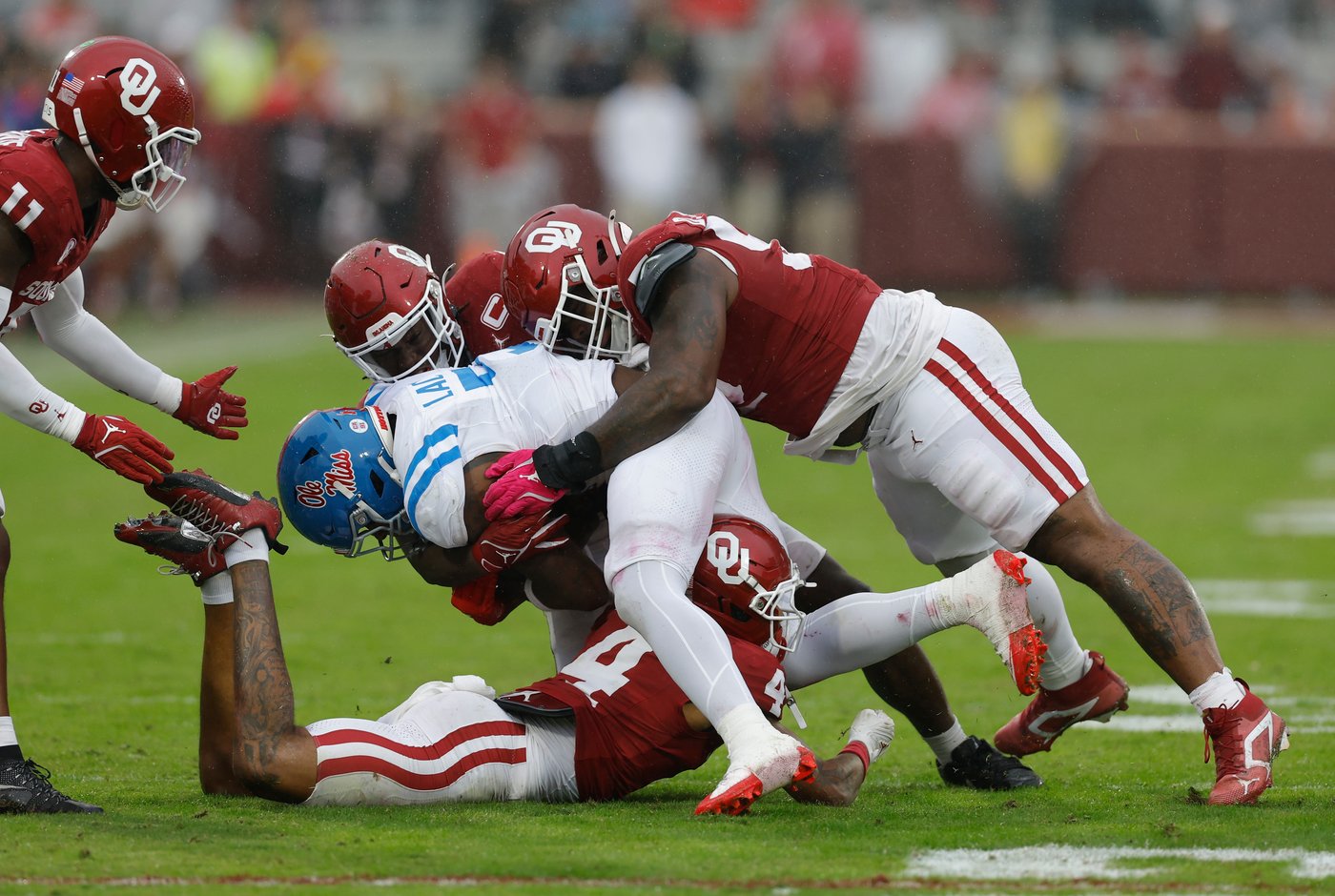Chambliss leads No. 8 Mississippi to 34-26 victory over No. 13 Oklahoma | iNFOnews.ca