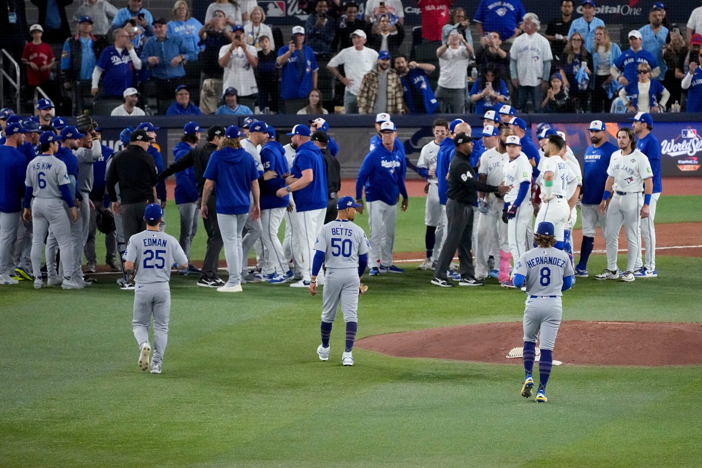 Benches clear at Game 7 of World Series after LA's Wrobleski hits Toronto's Giménez with fastball | iNFOnews.ca