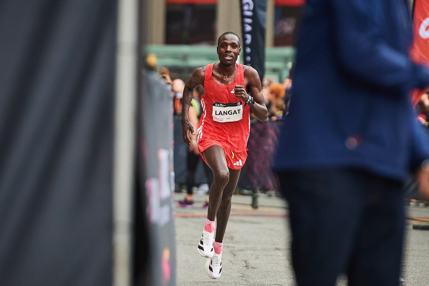 Photo Gallery: Toronto Waterfront Marathon | iNFOnews.ca