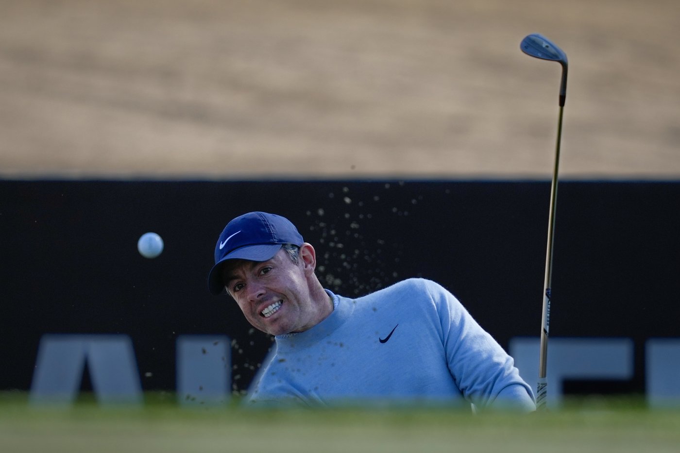 McIlroy makes double bogey in 73 and opens Dubai Desert Classic 8 shots behind Molinari | iNFOnews.ca