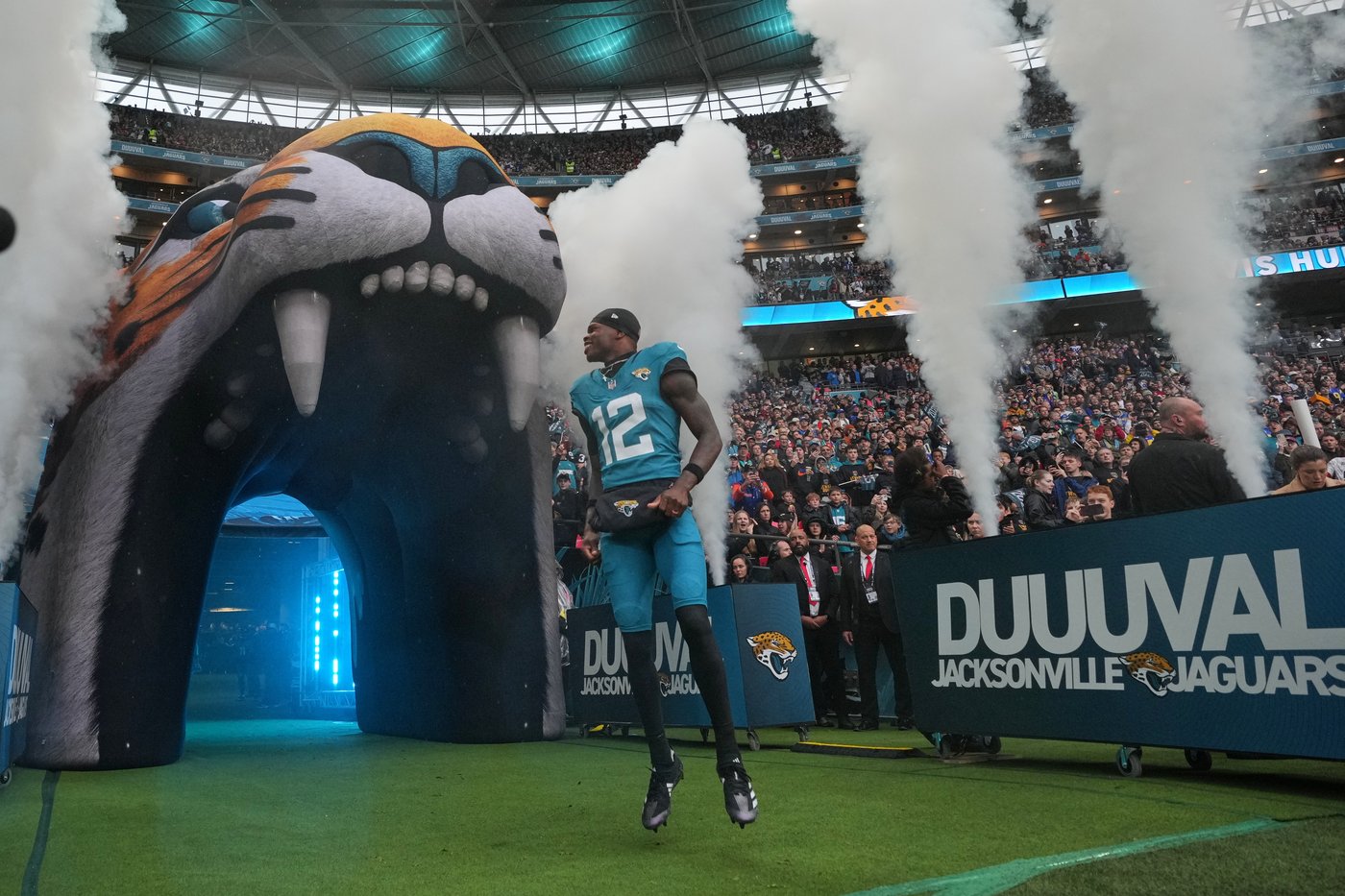 Travis Hunter scores his first NFL TD but Jaguars struggle in 35-7 loss to Rams | iNFOnews.ca Travis Hunter scores his first NFL TD but Jaguars struggle in 35-7 loss to Rams | iNFOnews.ca