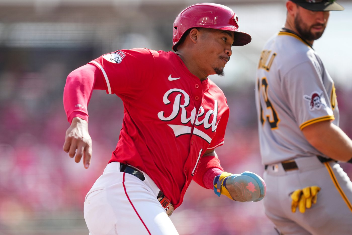Marté robs Reynolds of tying homer in 9th, Reds beat Pirates, stay 1 game behind Mets for wild card | iNFOnews.ca