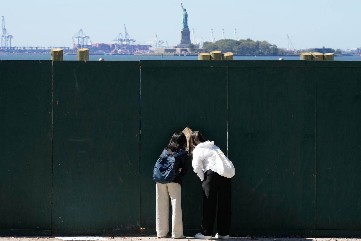 From Florida's Everglades to California's Golden Gate Bridge, the shutdown in photos | iNFOnews.ca
