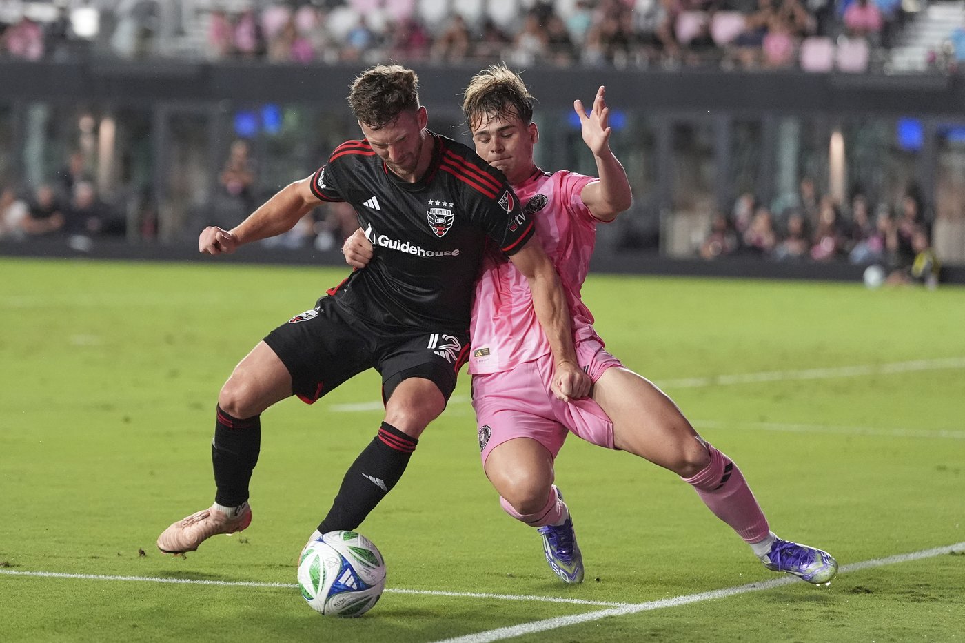 Lionel Messi has two goals, assist to lead Inter Miami to 3-2 victory over DC United | iNFOnews.ca