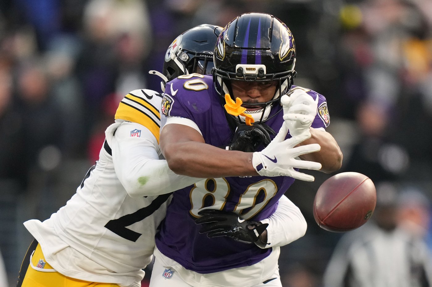 Late reversal helps Steelers hold on for 27-22 win over Ravens and sole possession of division lead | iNFOnews.ca Late reversal helps Steelers hold on for 27-22 win over Ravens and sole possession of division lead | iNFOnews.ca