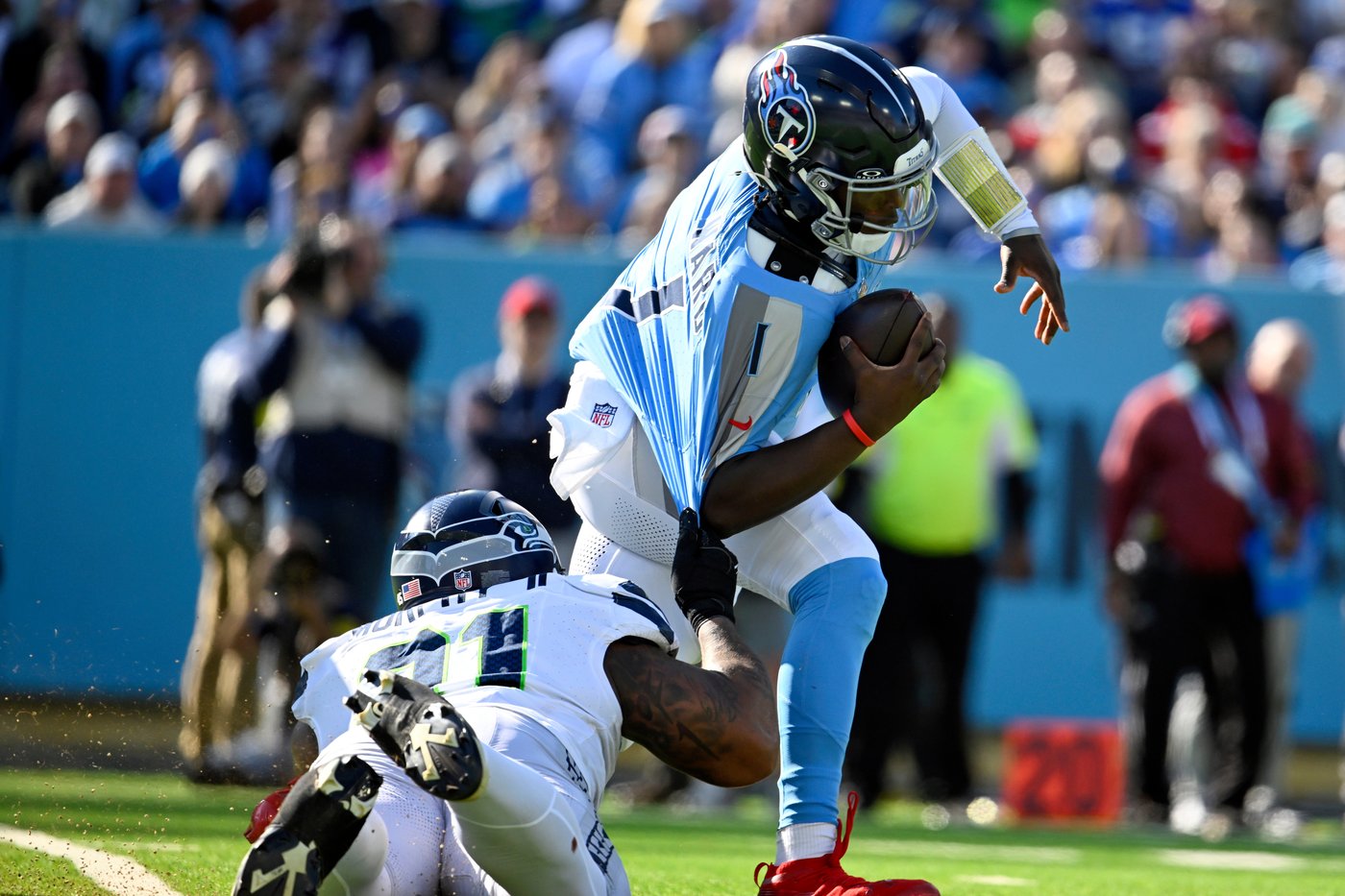 Seahawks QB Sam Darnold thriving ahead of matchup against former team Vikings | iNFOnews.ca