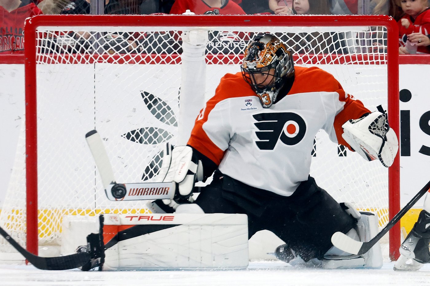 Jarvis scores winner late in OT as Hurricanes top Flyers 4-3 | iNFOnews.ca