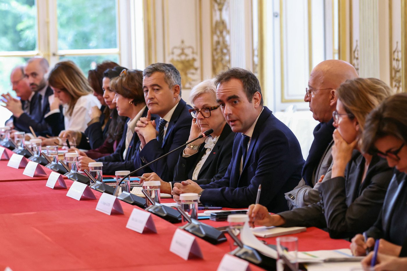 French prime minister proposes suspending controversial retirement age law until 2027 election | iNFOnews.ca French prime minister proposes suspending controversial retirement age law until 2027 election | iNFOnews.ca