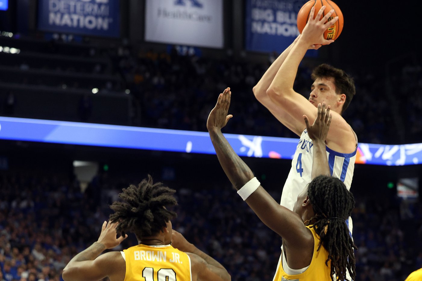Moreno's double-double powers No. 9 Kentucky to 107-59 rout of Valparaiso | iNFOnews.ca Moreno's double-double powers No. 9 Kentucky to 107-59 rout of Valparaiso | iNFOnews.ca