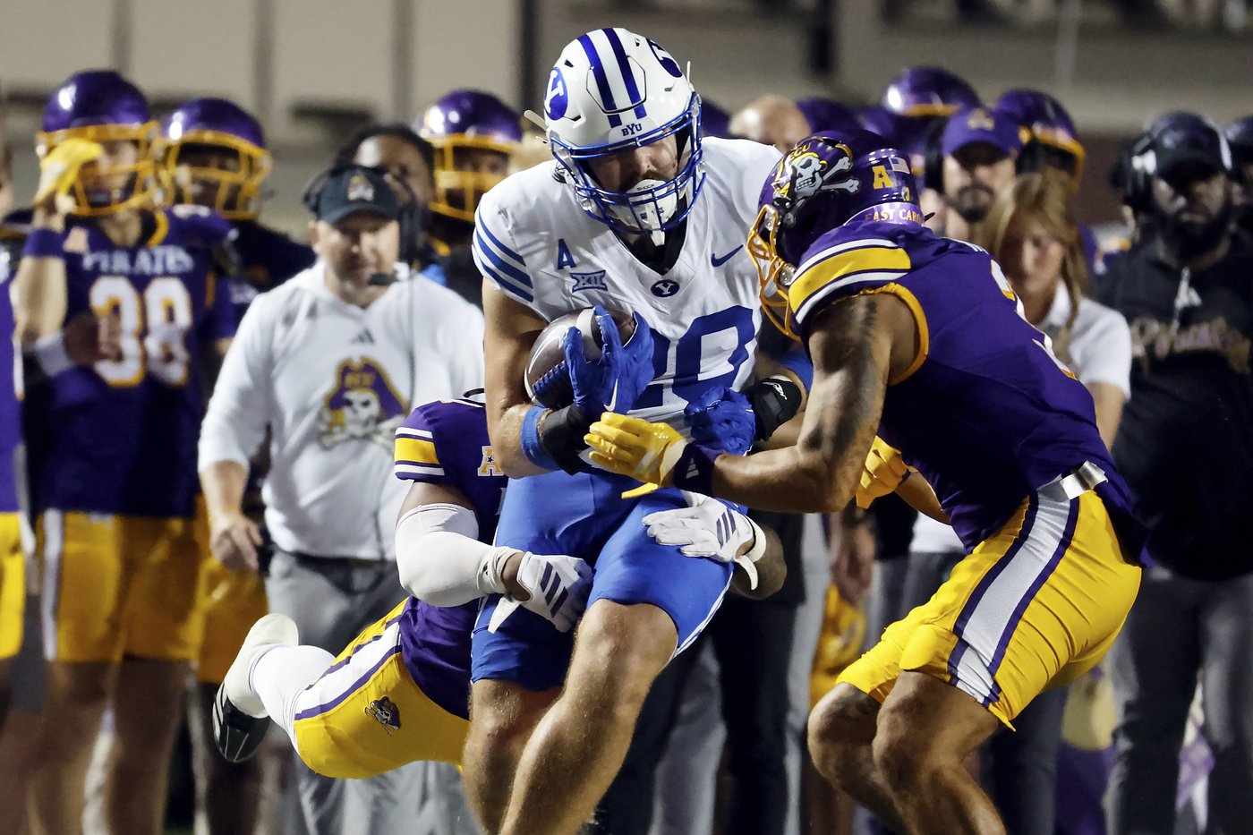 Johnson's goal-line INT, pick-6 highlight BYU's 34-13 win at East Carolina for 3-0 start | iNFOnews.ca Johnson's goal-line INT, pick-6 highlight BYU's 34-13 win at East Carolina for 3-0 start | iNFOnews.ca