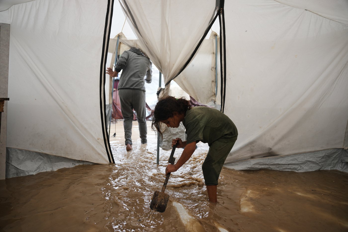 'Everything is soaked': Winter rains in Gaza bring new misery for Palestinians | iNFOnews.ca