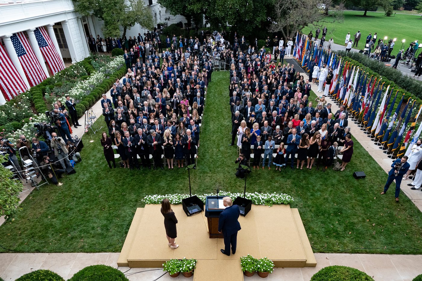 Trump's Rose Garden Club is a lavish new hangout for political allies and business elites | iNFOnews.ca