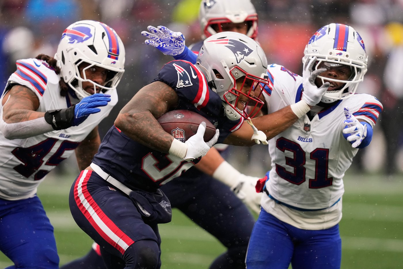 Patriots vow not to dwell on missed opportunity against Bills with division title still in reach | iNFOnews.ca Patriots vow not to dwell on missed opportunity against Bills with division title still in reach | iNFOnews.ca