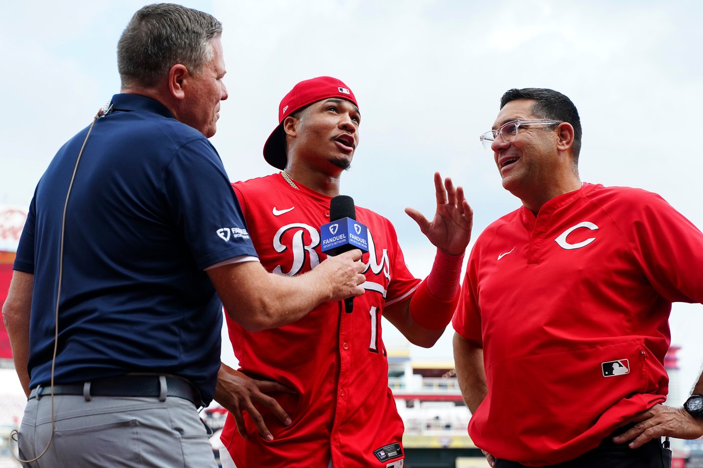 Marté robs Reynolds of tying homer in 9th, Reds beat Pirates, stay 1 game behind Mets for wild card | iNFOnews.ca