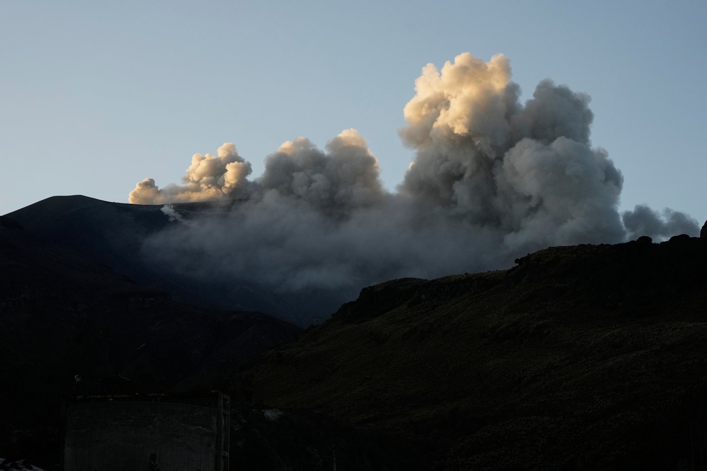 'We’re not afraid': Life goes on for Indigenous Colombians despite volcano eruption risk | iNFOnews.ca 'We’re not afraid': Life goes on for Indigenous Colombians despite volcano eruption risk | iNFOnews.ca